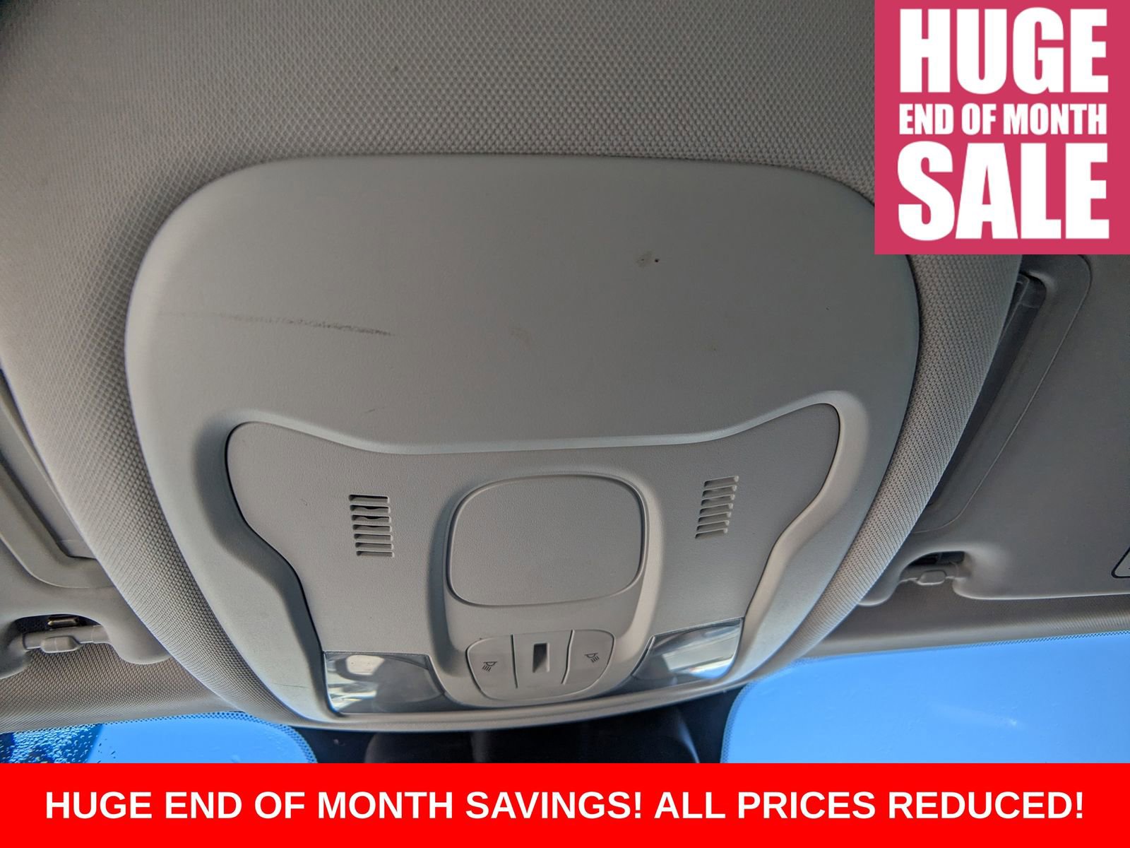 Used 2017 Jeep Renegade Latitude w/ Safety & Security Group image 21