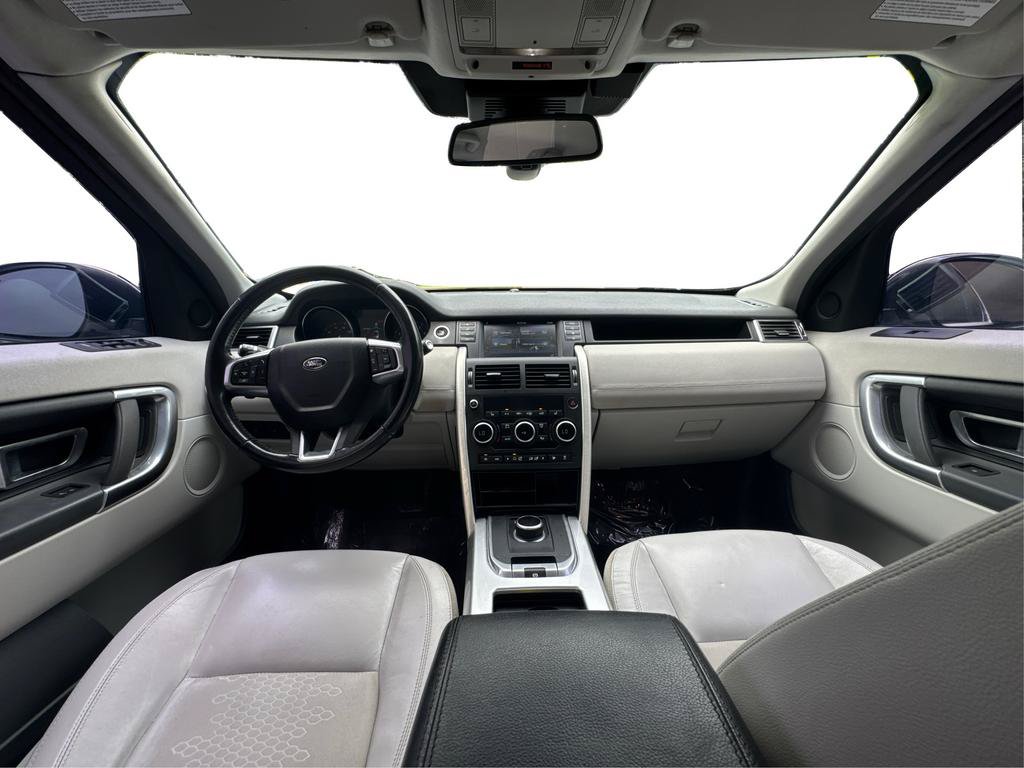 Used 2017 Land Rover Discovery Sport SE AWD/4WD image 24