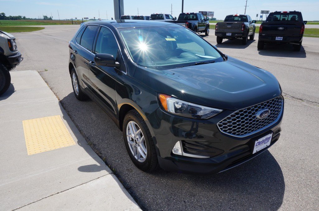 Used 2023 Ford Edge SEL w/ Convenience Package AWD/4WD image 6