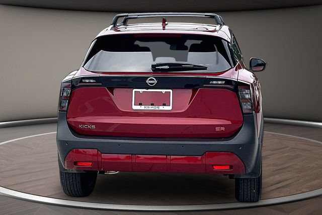 Used 2025 Nissan Kicks SR FWD image 4