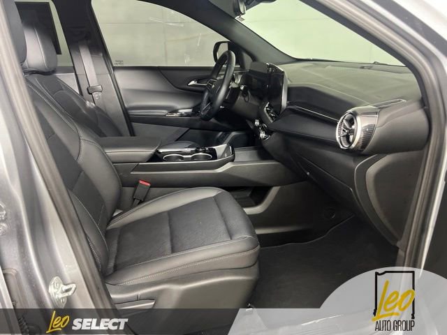 Used 2026 Chevrolet Equinox LT w/ Convenience Package II AWD/4WD image 14