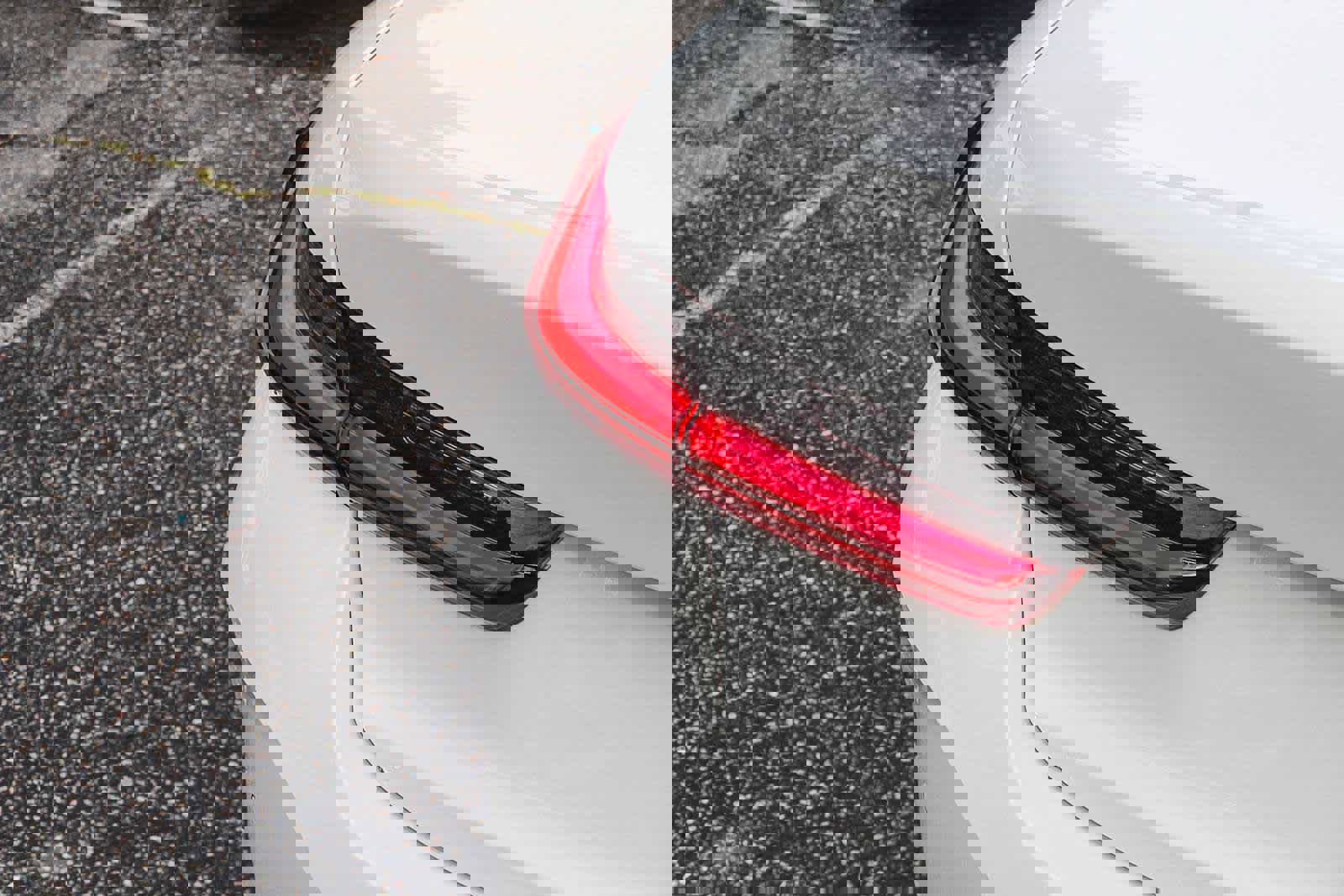 Used 2025 BMW 330i Sedan w/ Convenience Package image 7