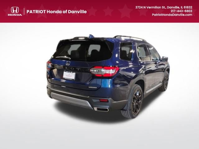 New 2025 Honda Pilot Touring image 3