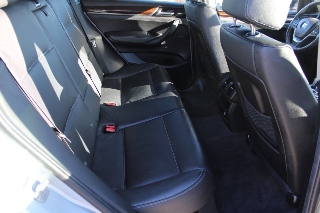 Used 2017 BMW X3 sDrive28i image 5