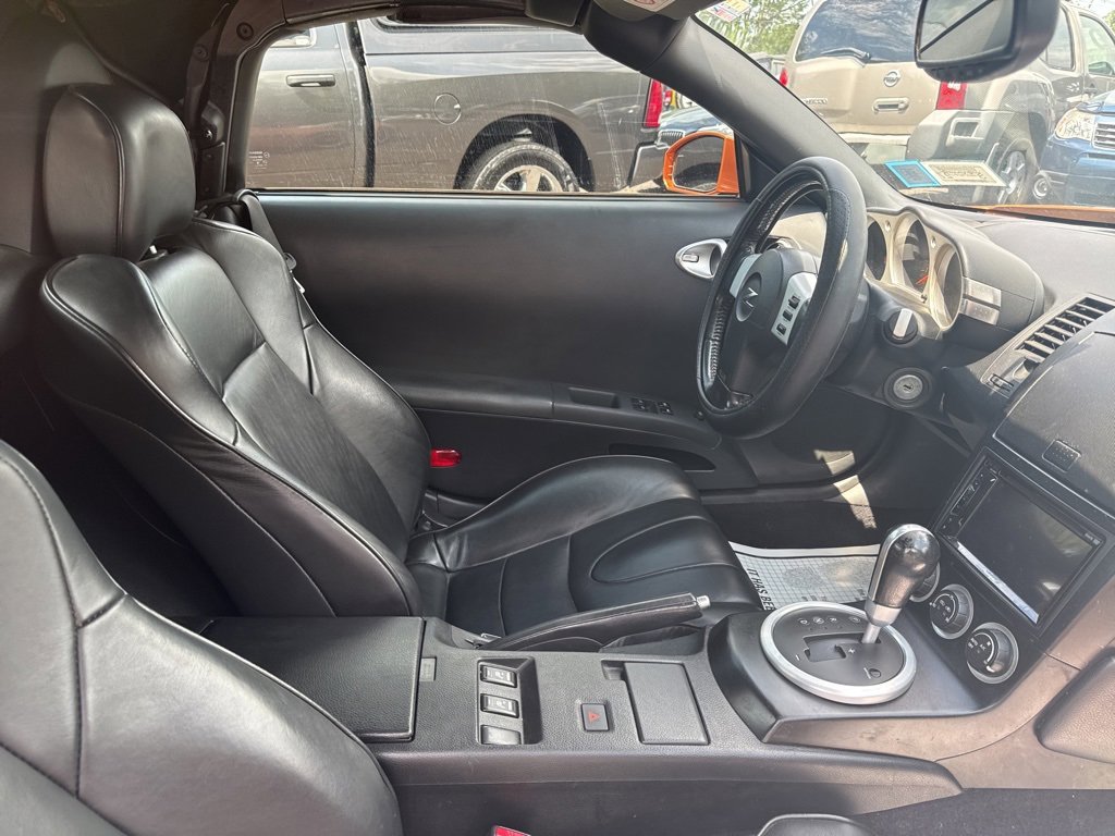 Used 2005 Nissan 350Z Touring image 34