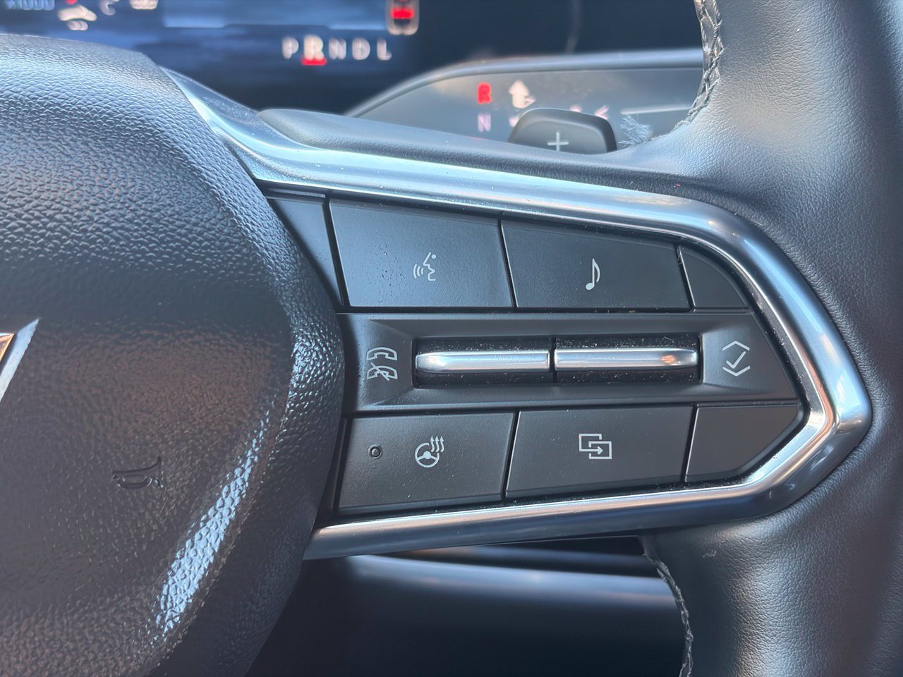 Used 2026 Chevrolet Equinox LT AWD/4WD image 28