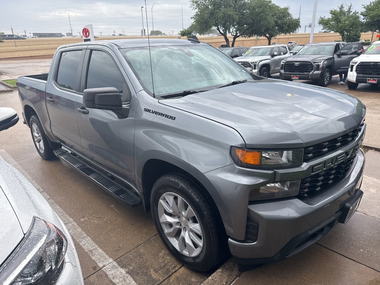 Used 2021 Chevrolet Silverado 1500 Custom w/ LPO, Dark Essentials Package image 2