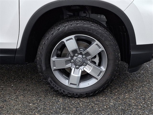 Certified 2025 Honda Ridgeline RTL image 8