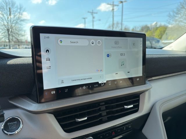 Used 2025 Ford Explorer Active w/ Active Comfort Package image 16