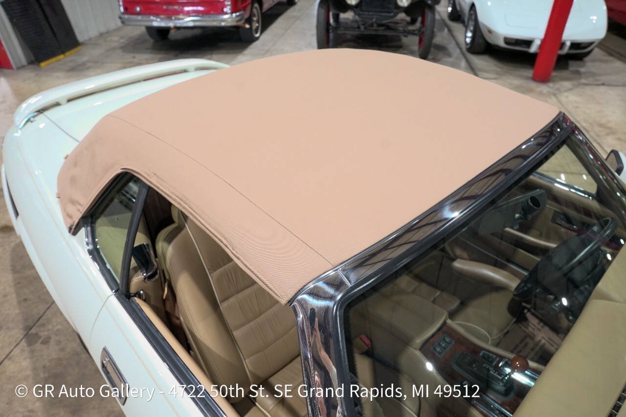 Used 1995 Jaguar XJS V12 Convertible RWD image 33