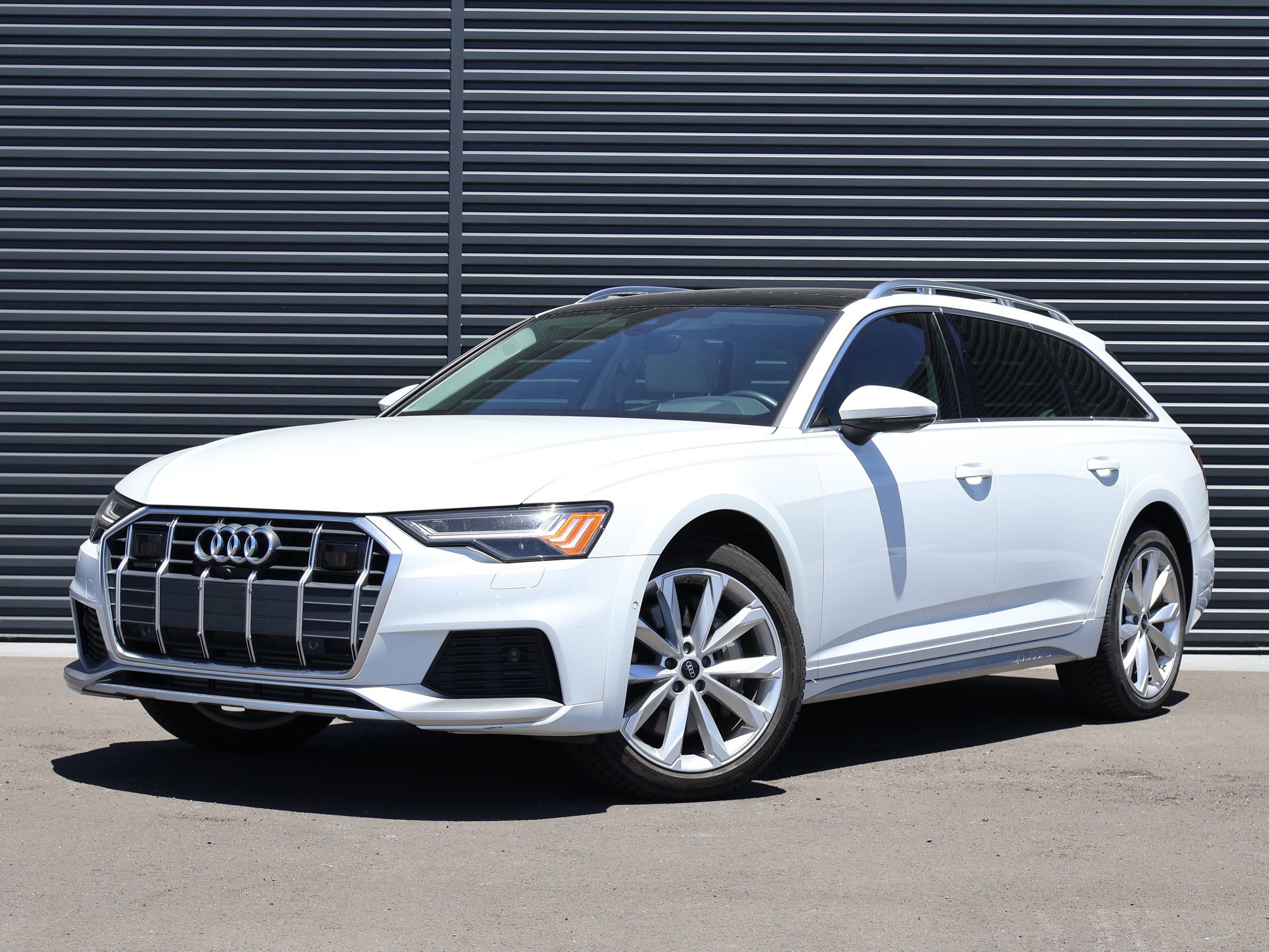 Used 2023 Audi A6 3.0T allroad Prestige w/ Prestige Package AWD/4WD image 1