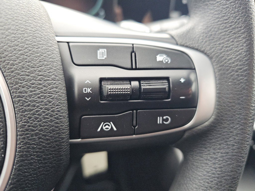 Used 2023 Kia Sportage LX image 13