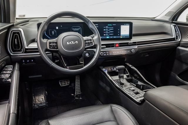 Used 2025 Kia Sorento SX FWD image 7