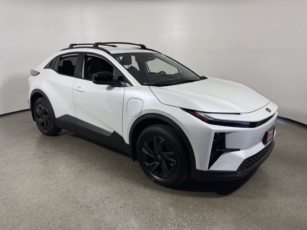 New 2026 Toyota C-HR AWD/4WD 360° Tour