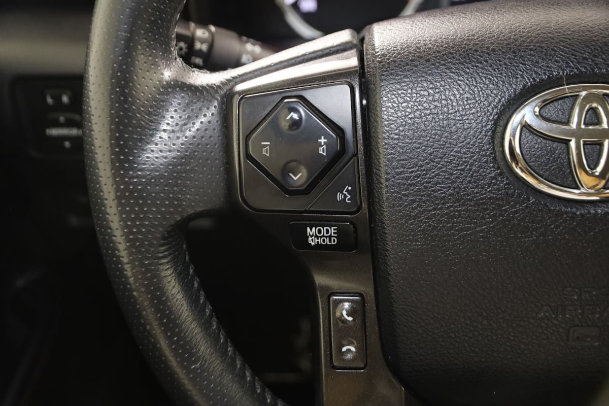 Used 2021 Toyota 4Runner TRD Off-Road Premium AWD/4WD image 32