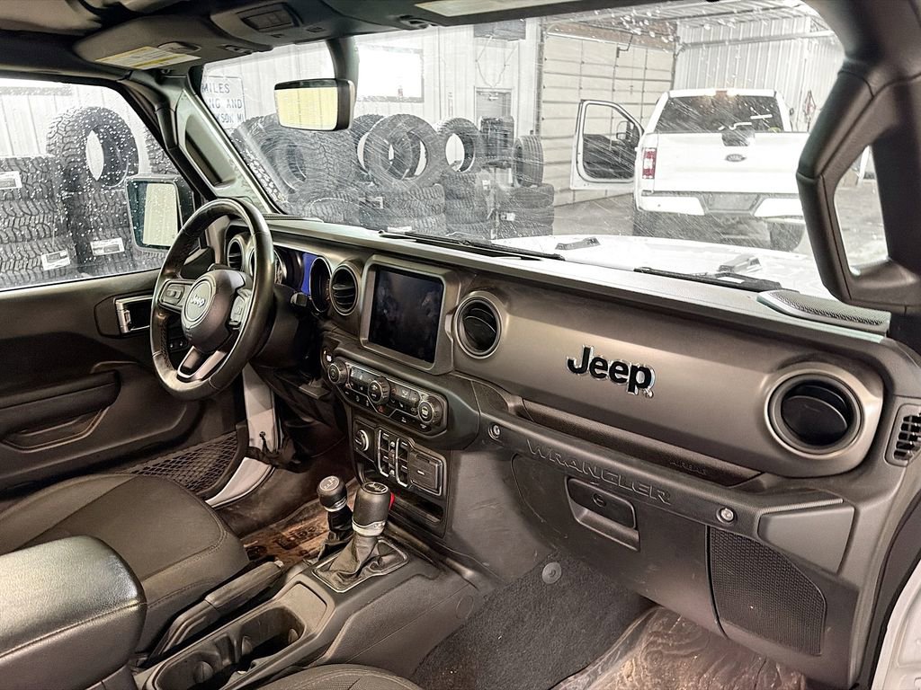 Used 2023 Jeep Wrangler Willys image 12