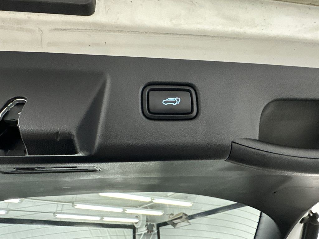 Used 2023 Hyundai Tucson Limited w/ Cargo Package FWD image 21