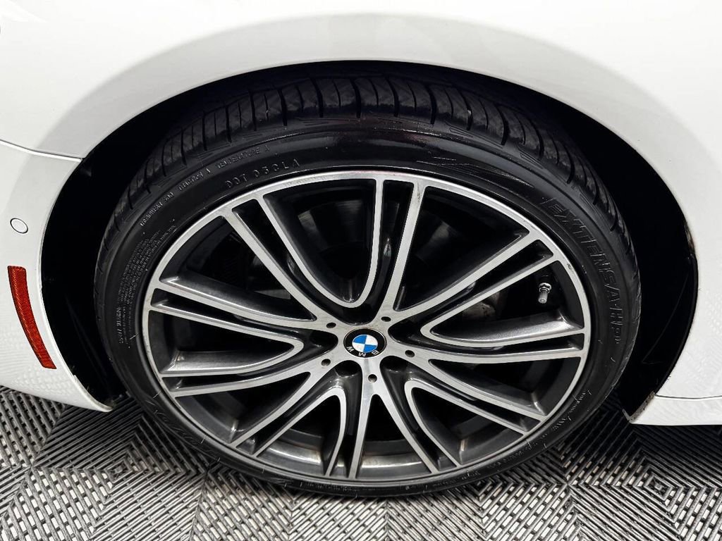 Used 2018 BMW 540i image 21