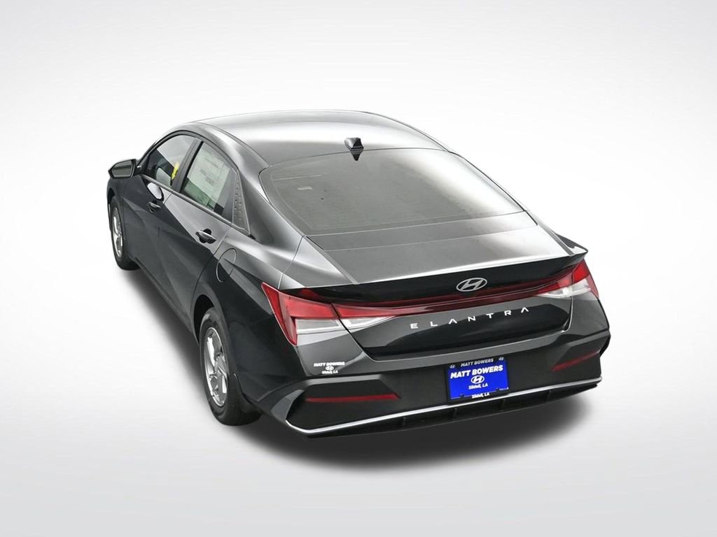 New 2026 Hyundai Elantra SE FWD image 21