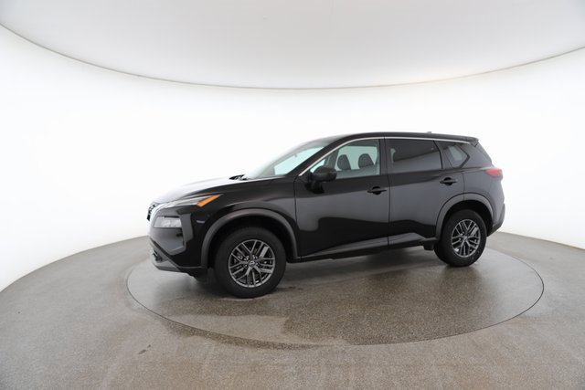 Used 2023 Nissan Rogue S image 4