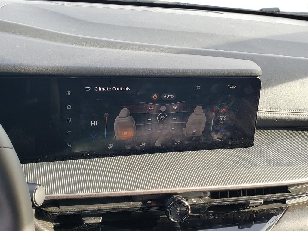 Certified 2025 Nissan Murano SV AWD/4WD image 33