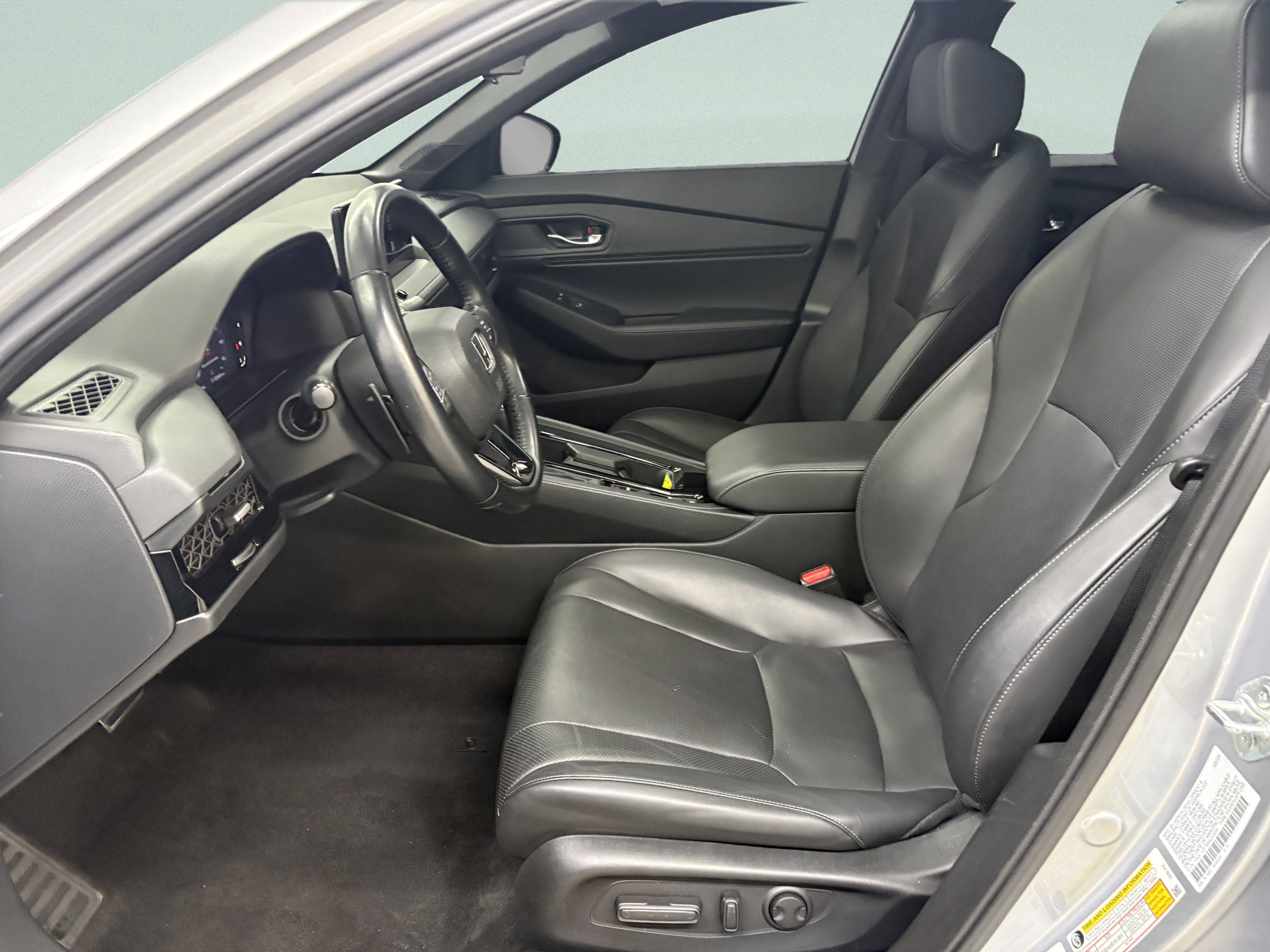 Used 2024 Honda Accord Sport image 11