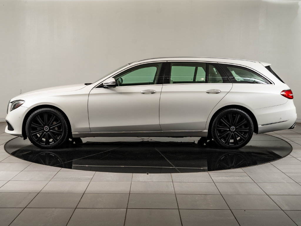 Used 2018 Mercedes-Benz E 400 4MATIC Wagon image 5