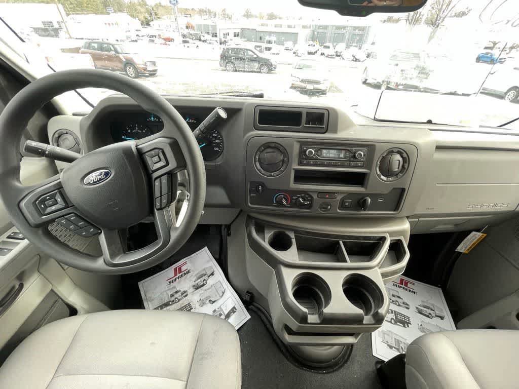 New 2024 Ford E-450 and Econoline 450 Super Duty w/ Power Windows & Locks Group RWD image 29