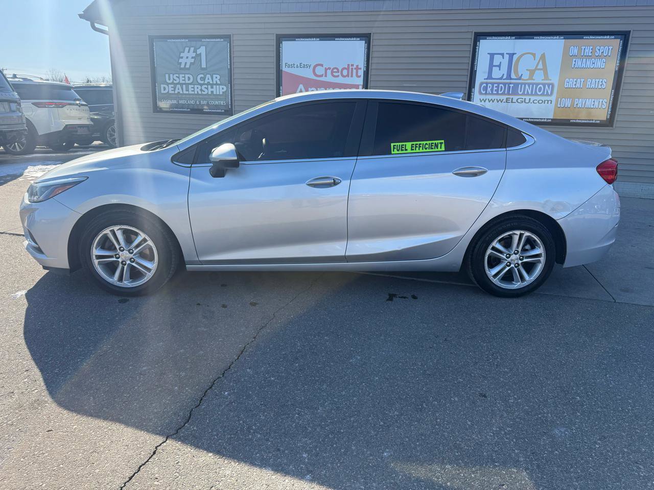 Used 2017 Chevrolet Cruze LT w/ LT Convenience Package image 8