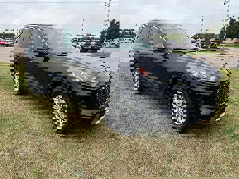 Used 2022 Ford Escape SE w/ Cold Weather Package image 9