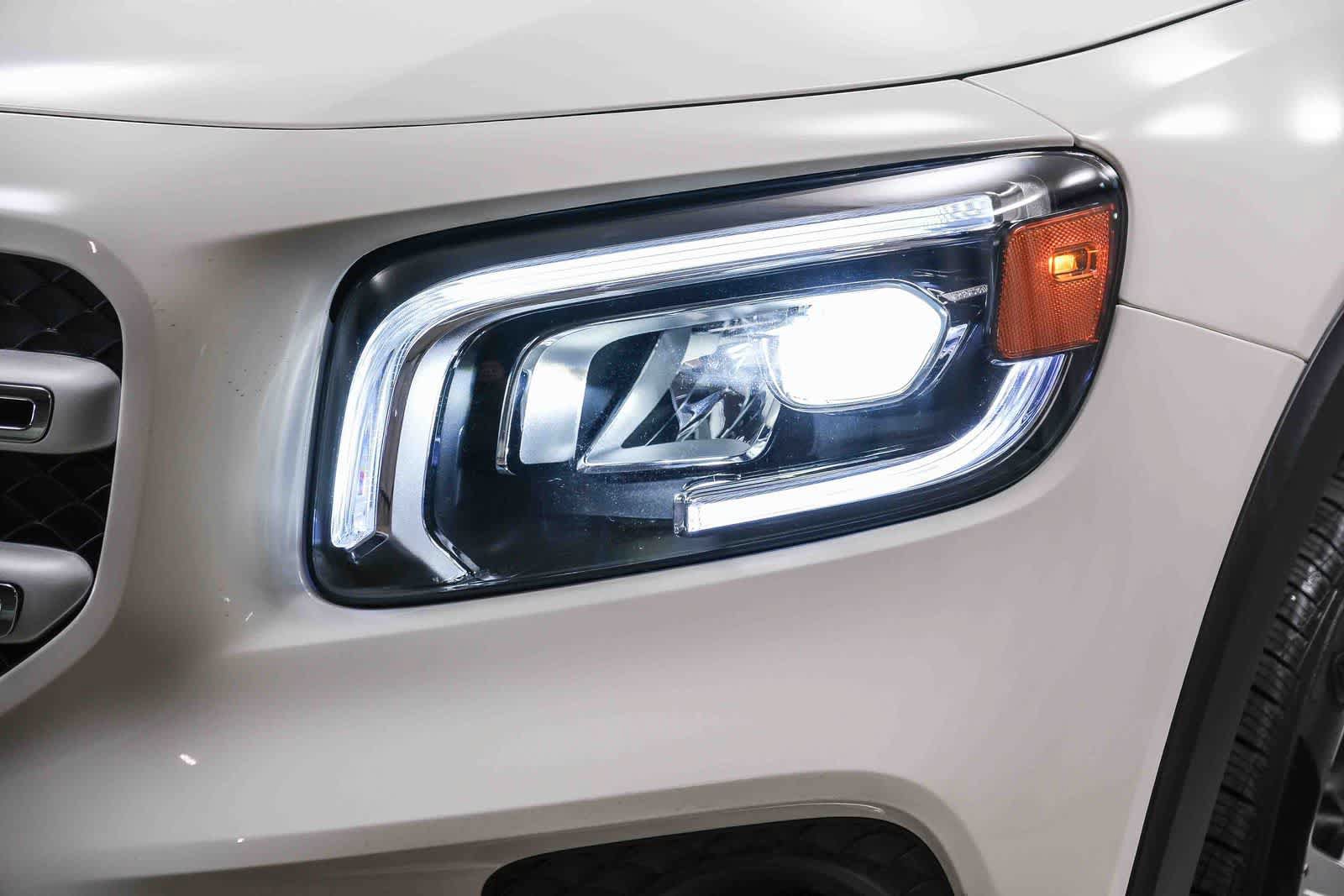 Used 2021 Mercedes-Benz GLB 250 image 12