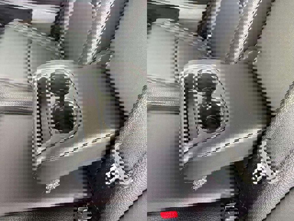 Certified 2024 Nissan Pathfinder SL w/ Lighting Package (N92) image 12