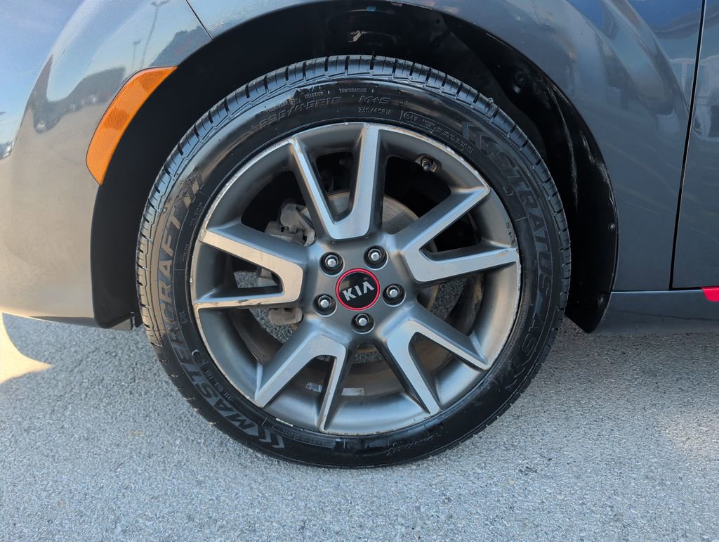 Used 2021 Kia Soul GT-Line image 4