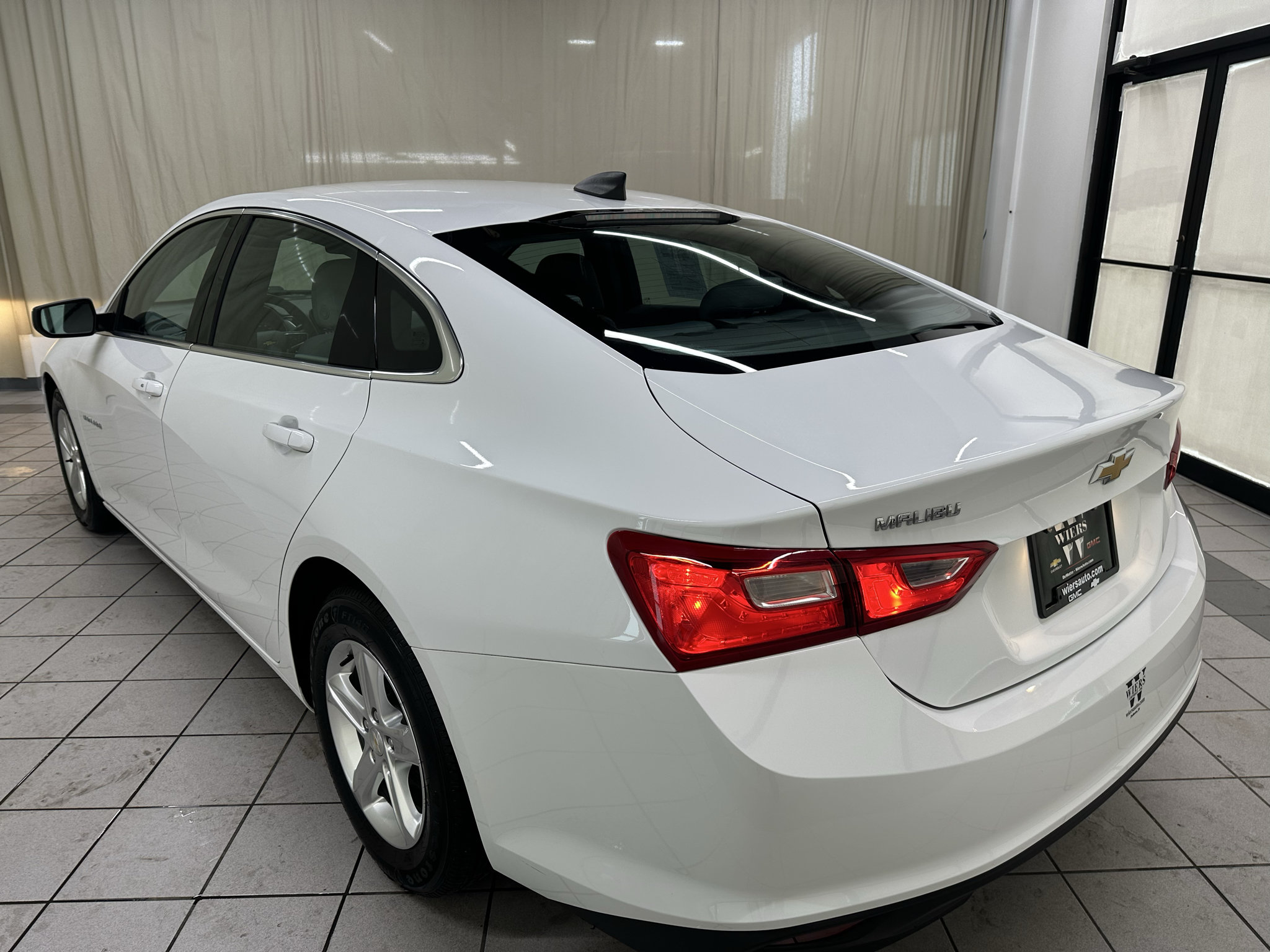 Used 2022 Chevrolet Malibu LS w/ LPO, Convenience Package 1 FWD image 8