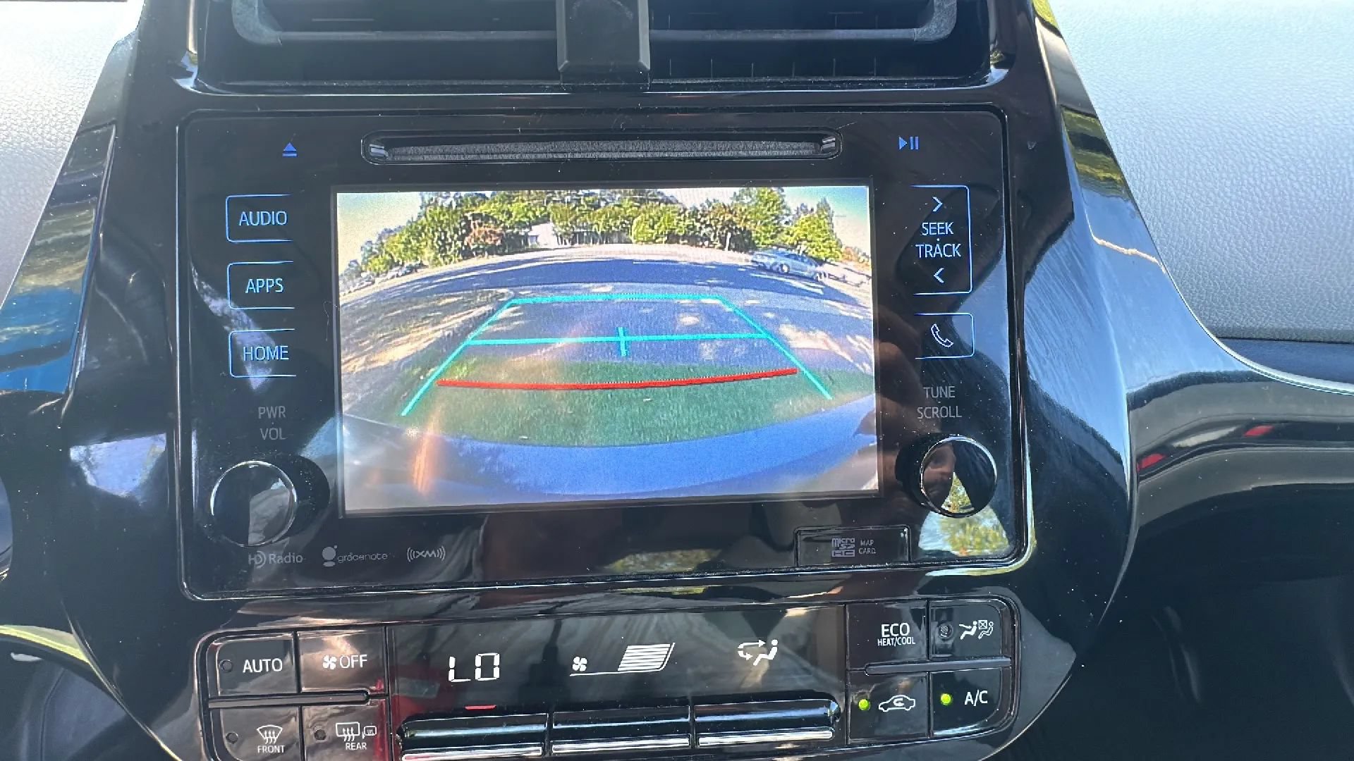 Used 2017 Toyota Prius Four w/ Advanced Technology Package FWD image 37