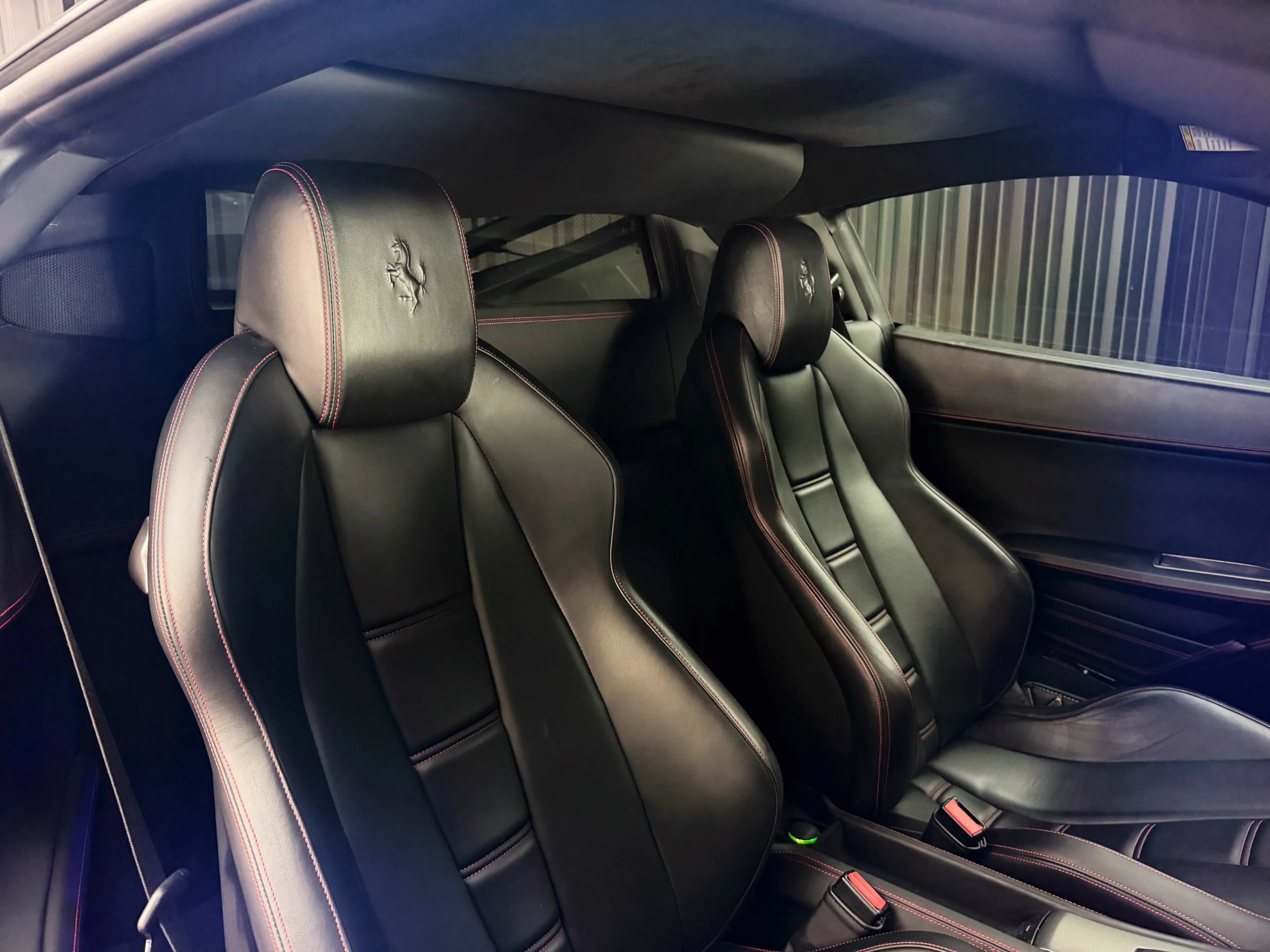 Used 2011 Ferrari 458 Italia Coupe RWD image 16