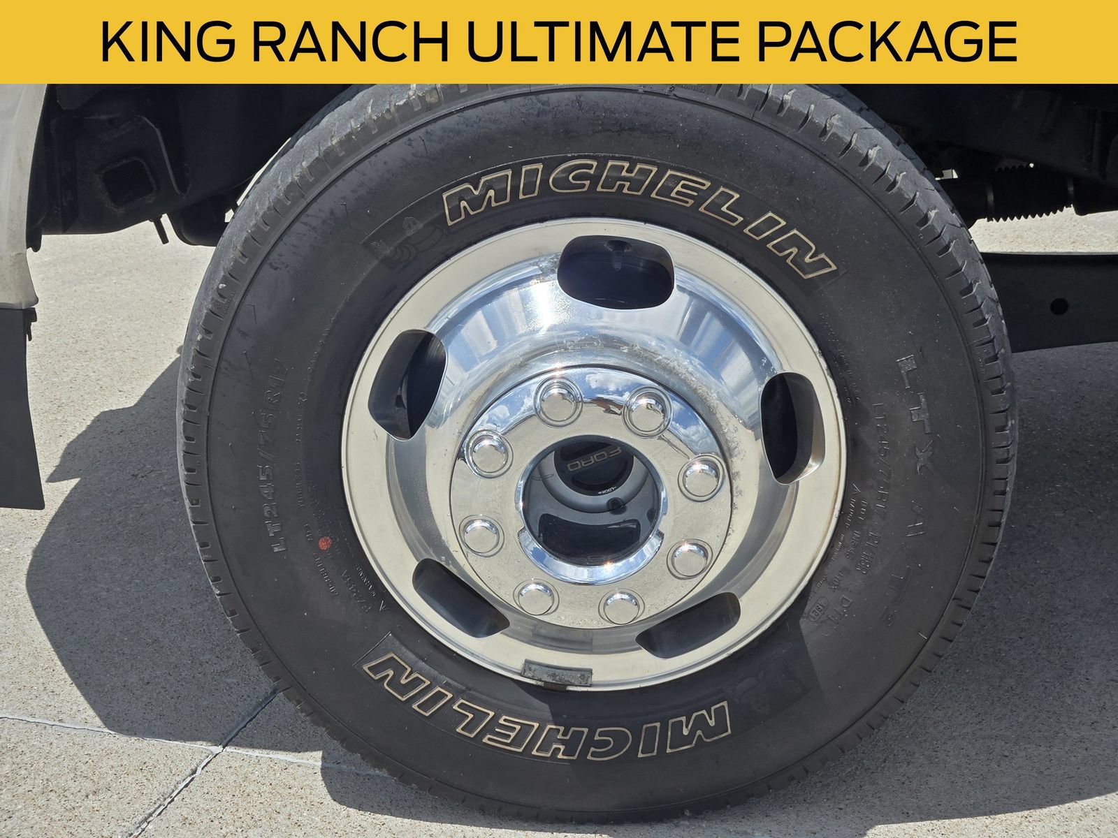 Used 2022 Ford F350 King Ranch w/ King Ranch Ultimate Package AWD/4WD image 13