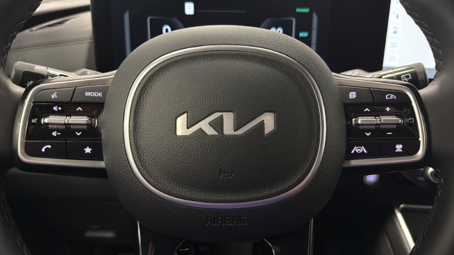 Used 2026 Kia Carnival SX Prestige FWD image 16