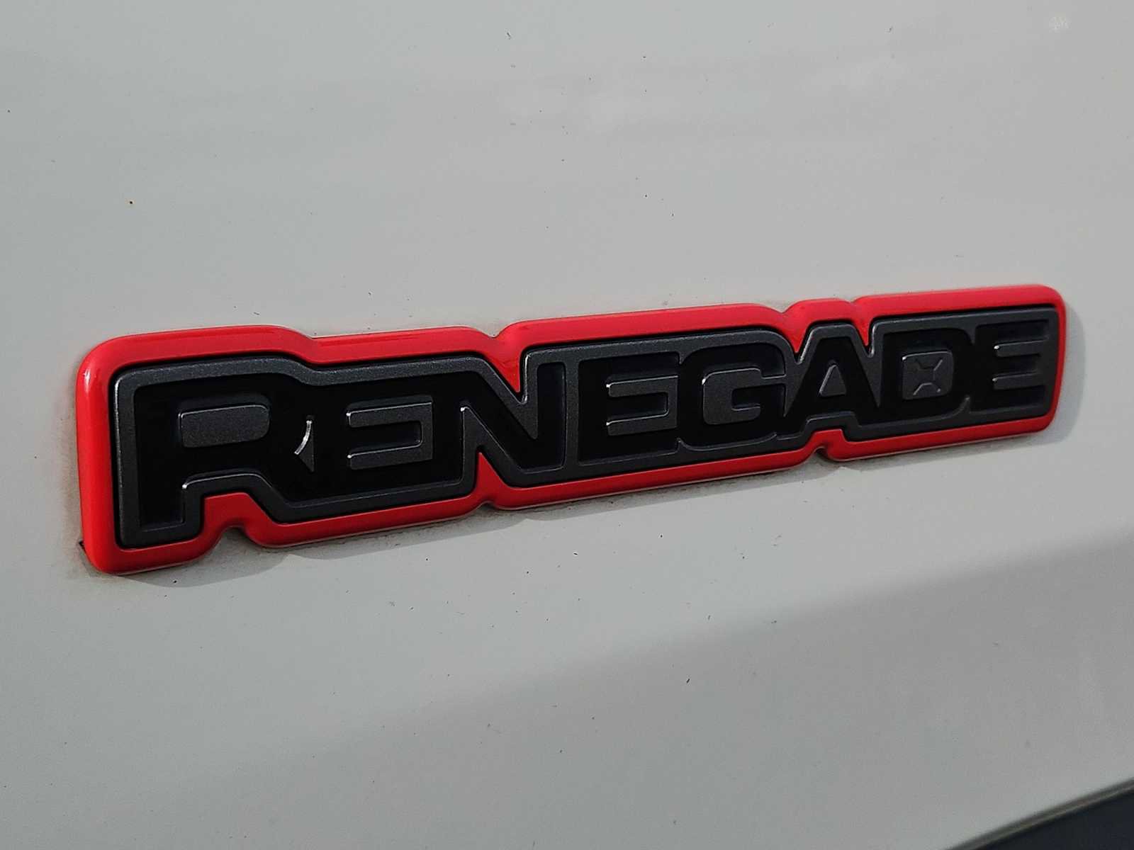 Used 2018 Jeep Renegade Trailhawk w/ Cold Weather Group II image 12