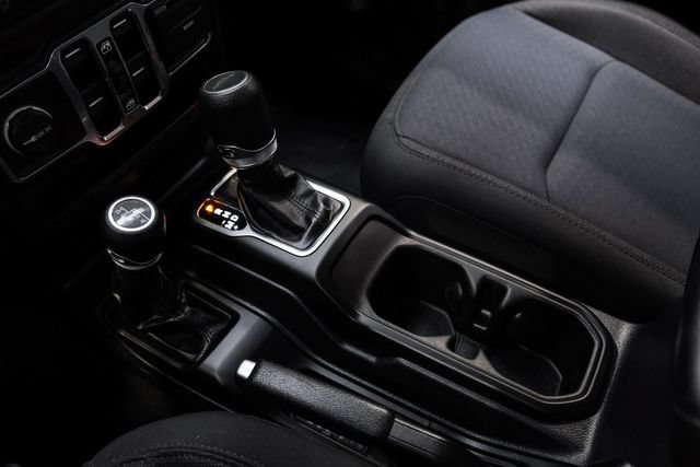 Used 2023 Jeep Gladiator Sport AWD/4WD image 52