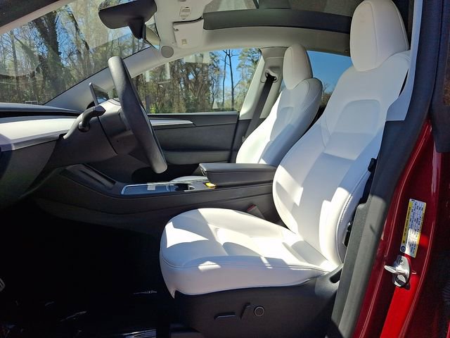 Used 2024 Tesla Model Y Performance image 15