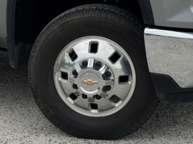 Used 2025 Chevrolet Silverado 3500 LT AWD/4WD image 32