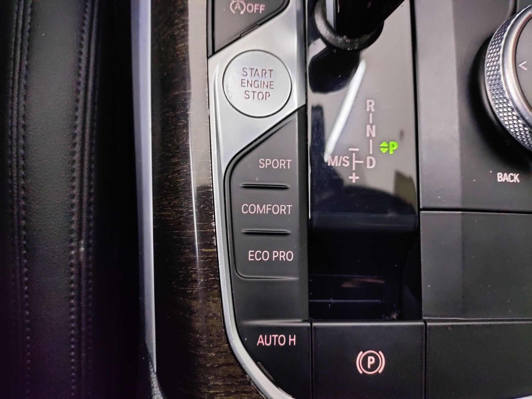 Used 2020 BMW 330i Sedan w/ Driving Assistance Package image 28