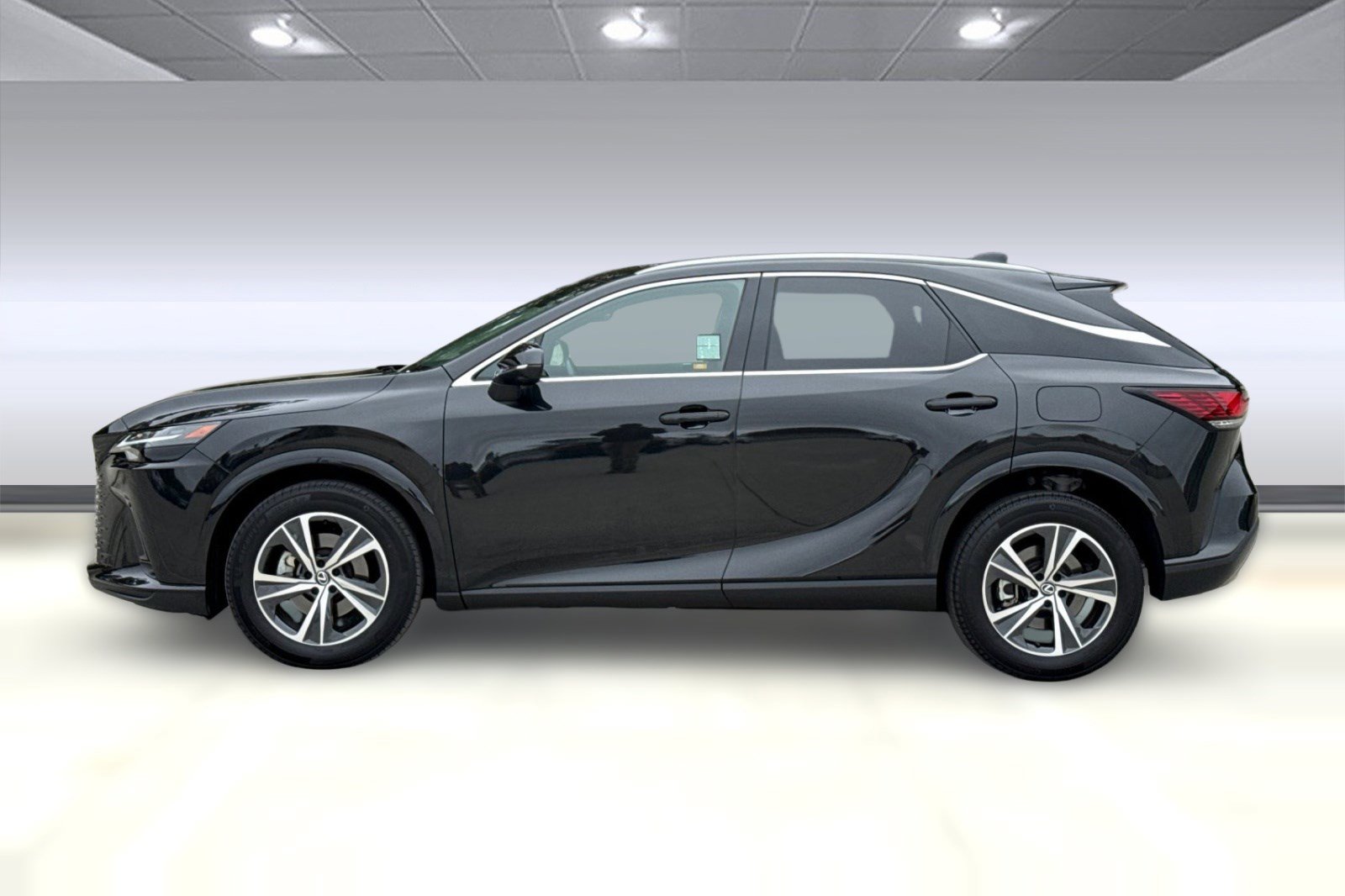 Certified 2024 Lexus RX 350 Premium w/ Convenience Package AWD/4WD image 2
