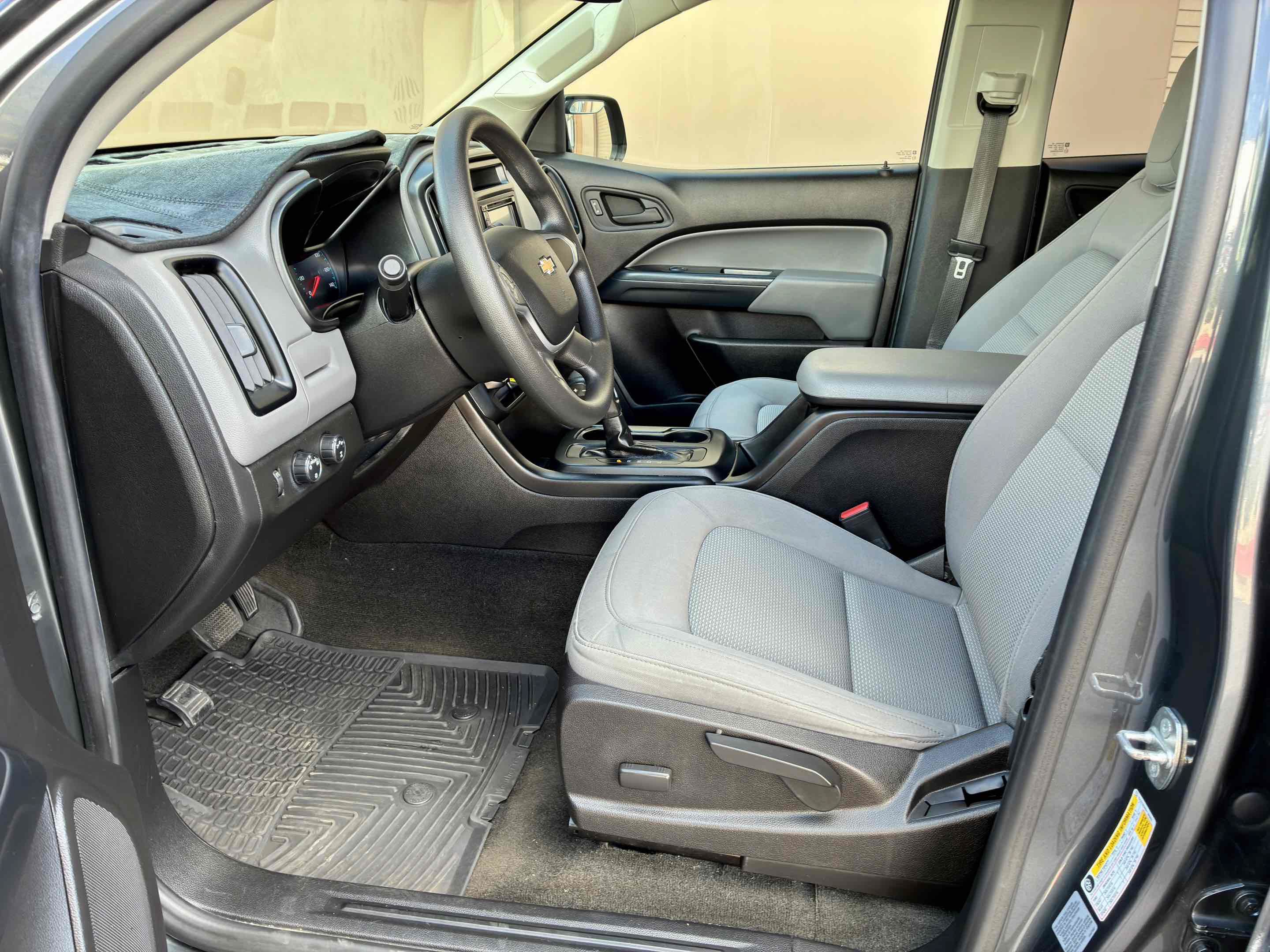 Used 2017 Chevrolet Colorado W/T w/ WT Convenience Package AWD/4WD image 28