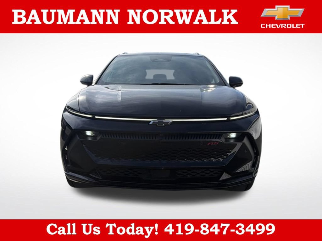 Used 2024 Chevrolet Equinox EV RS w/ Active Safety Package 3 FWD image 3
