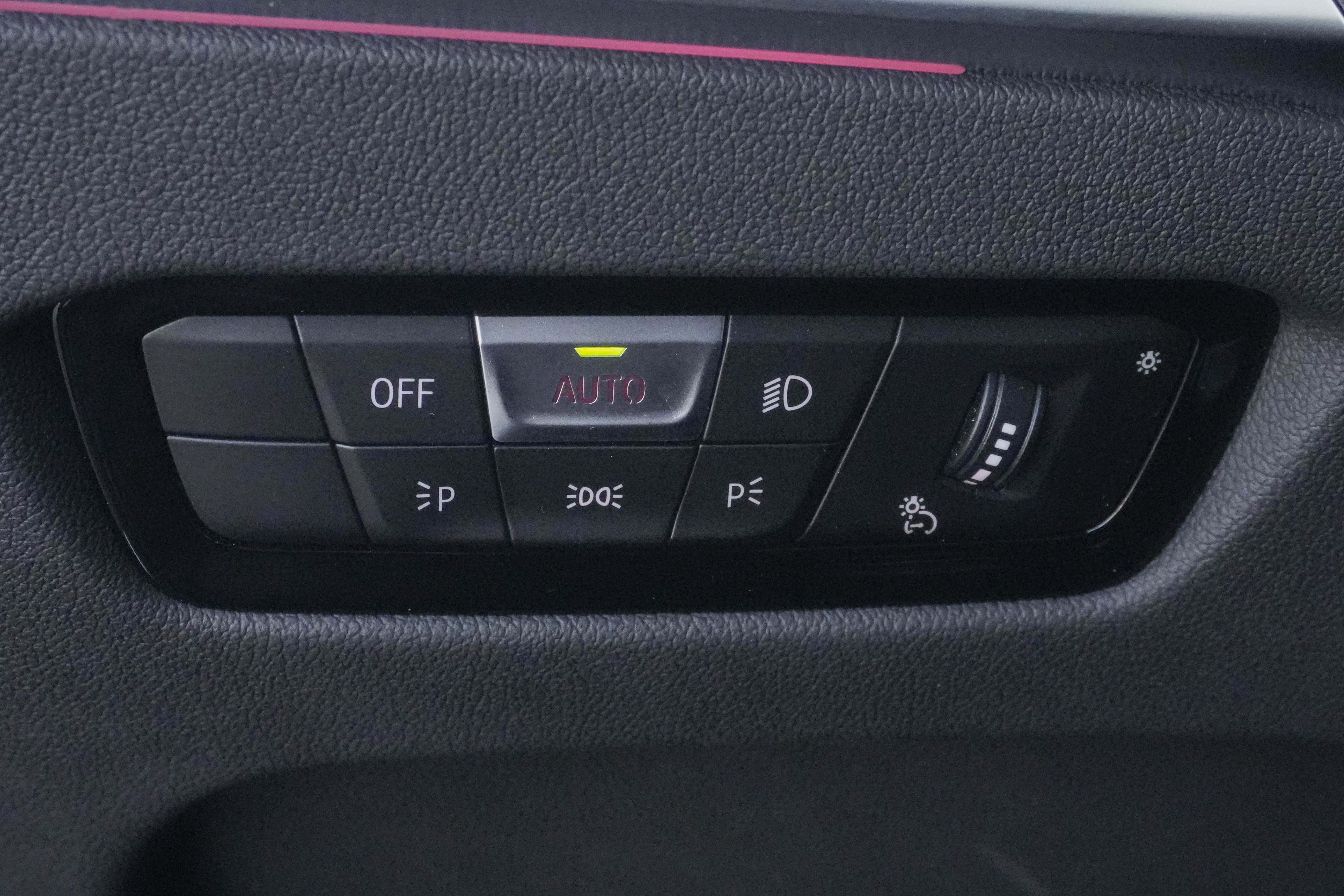 Certified 2024 BMW 330i xDrive Sedan w/ Premium Package image 15