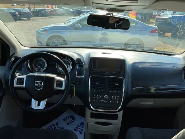 Used 2017 Dodge Grand Caravan SE w/ Power Window Group image 16