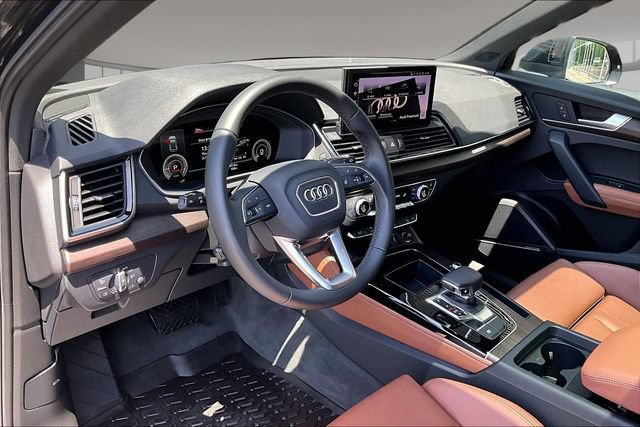 Certified 2023 Audi Q5 e Premium Plus w/ Premium Plus Package AWD/4WD image 17