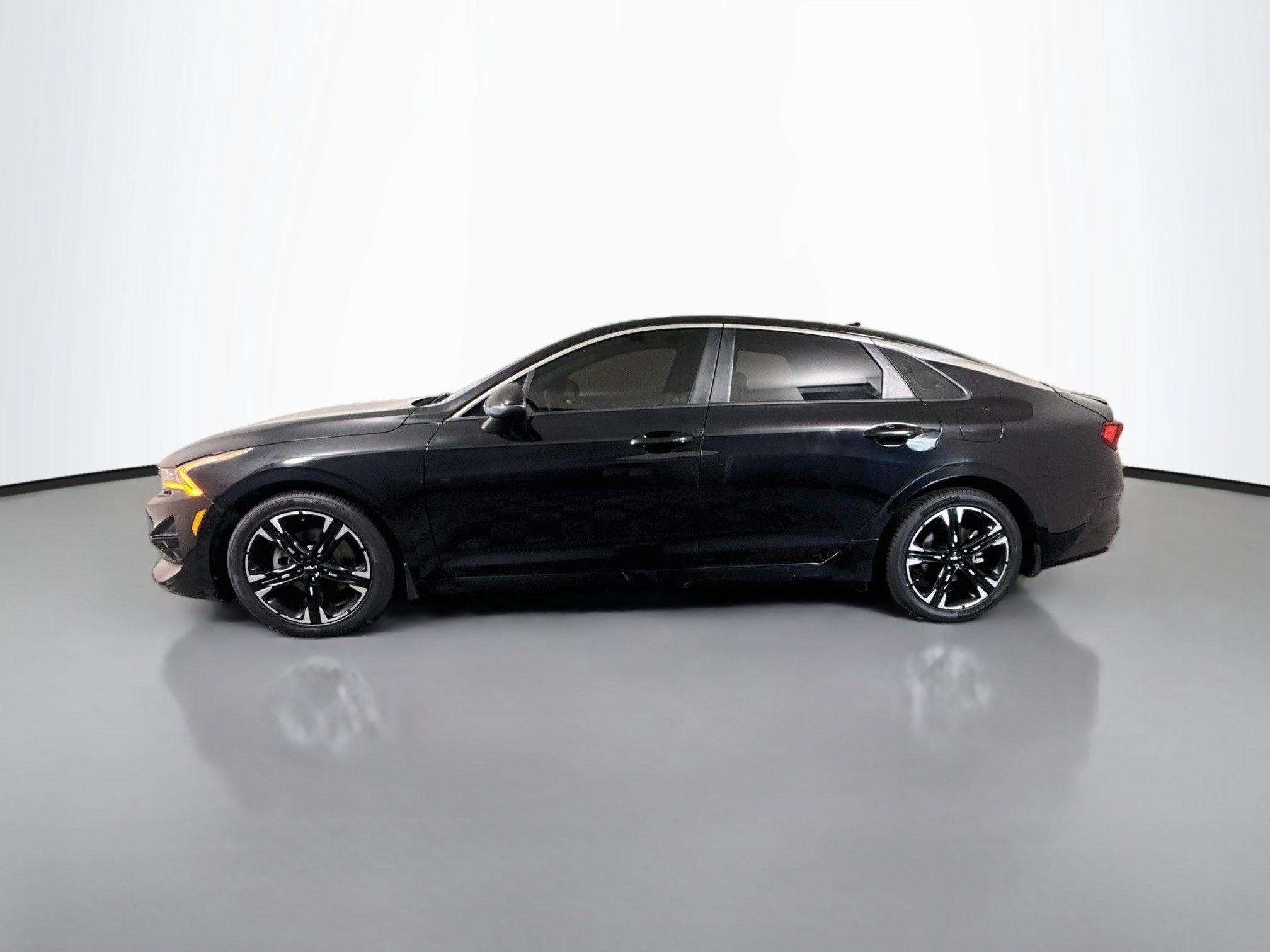 Used 2022 Kia K5 GT-Line FWD image 6